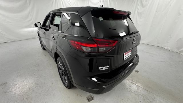Certified 2025 Nissan Rogue SV AWD/4WD image 5