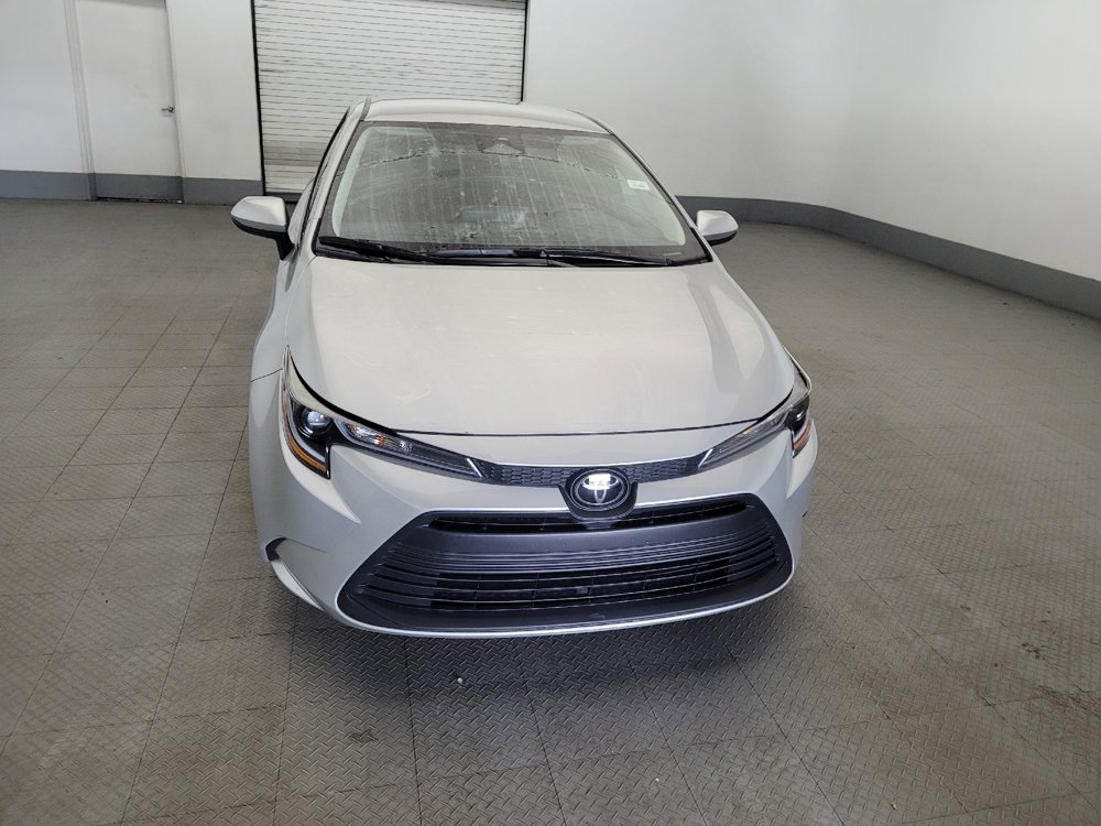 Used 2025 Toyota Corolla LE FWD image 14