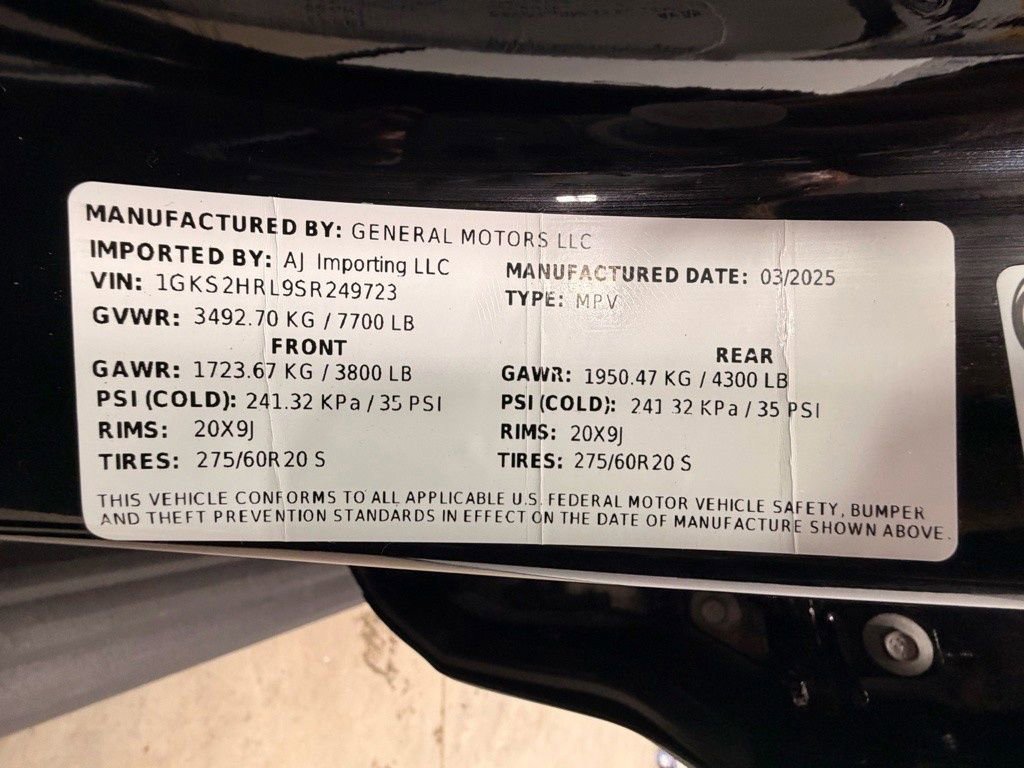 Used 2025 GMC Yukon XL AT4 w/ AT4 Premium Package AWD/4WD image 53