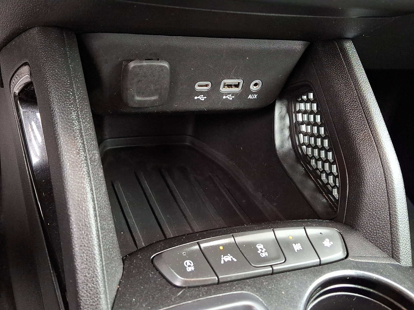 Used 2022 Chevrolet TrailBlazer LT w/ Convenience Package FWD image 23