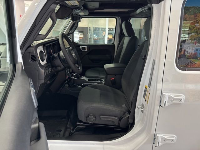 New 2025 Jeep Wrangler Willys AWD/4WD image 23