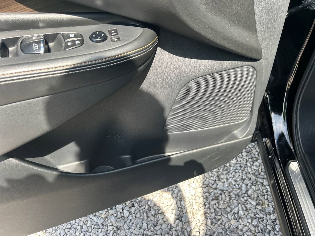 Used 2023 Nissan Murano Platinum image 32