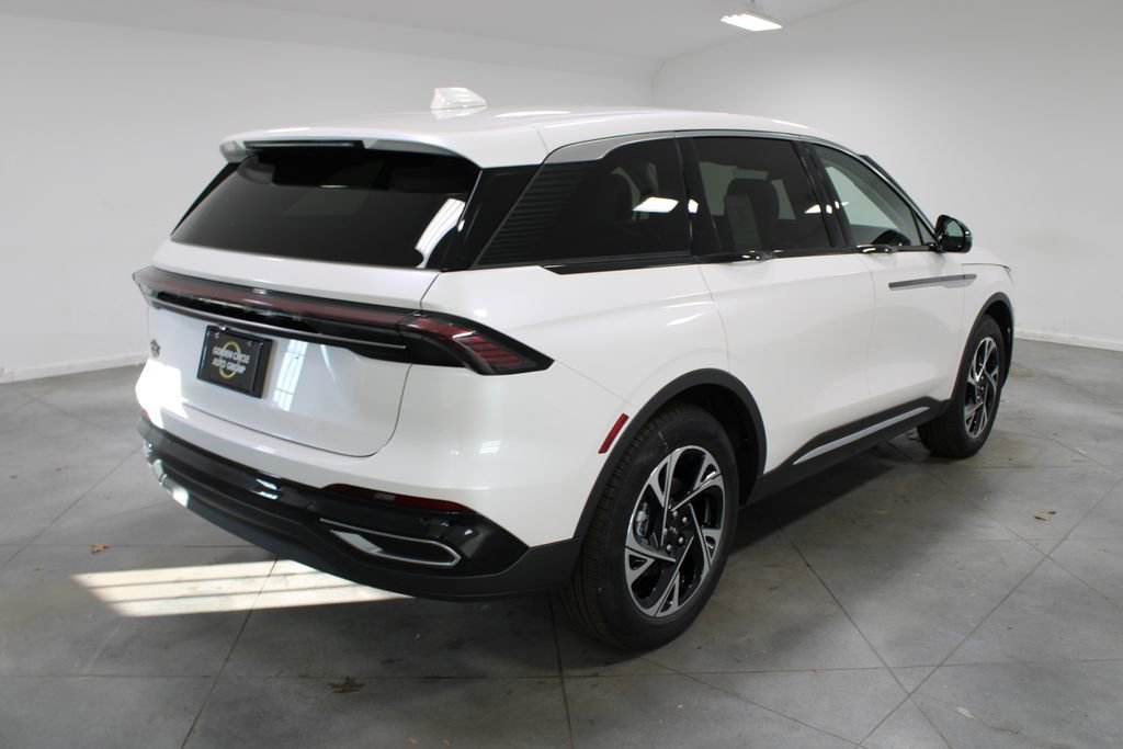 New 2026 Lincoln Nautilus Premier image 8