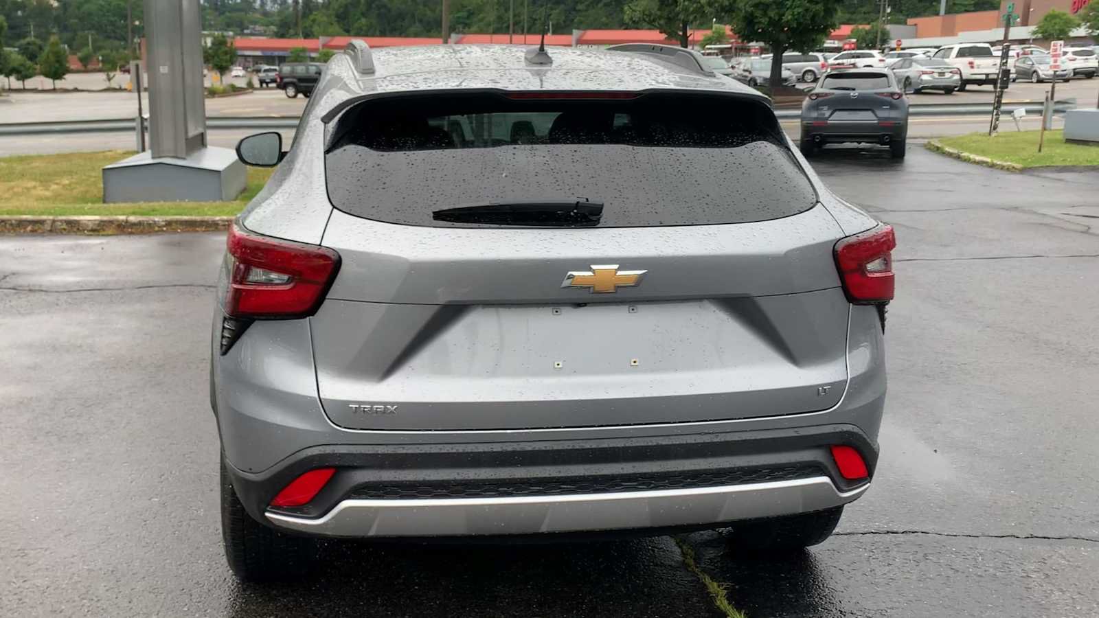 Certified 2024 Chevrolet Trax LT w/ LT Convenience Package FWD image 7