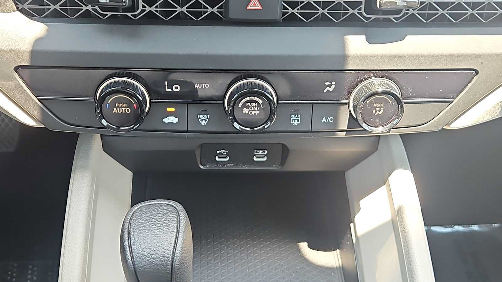Certified 2025 Honda Accord LX image 16