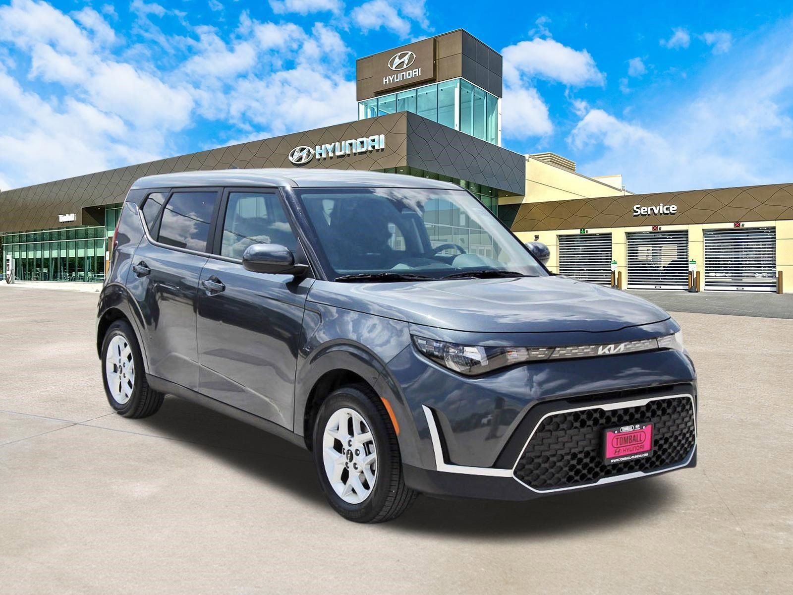 Used 2025 Kia Soul LX image 3