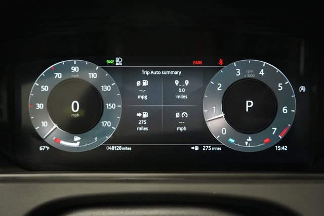 Used 2024 Land Rover Range Rover Velar Dynamic SE image 31