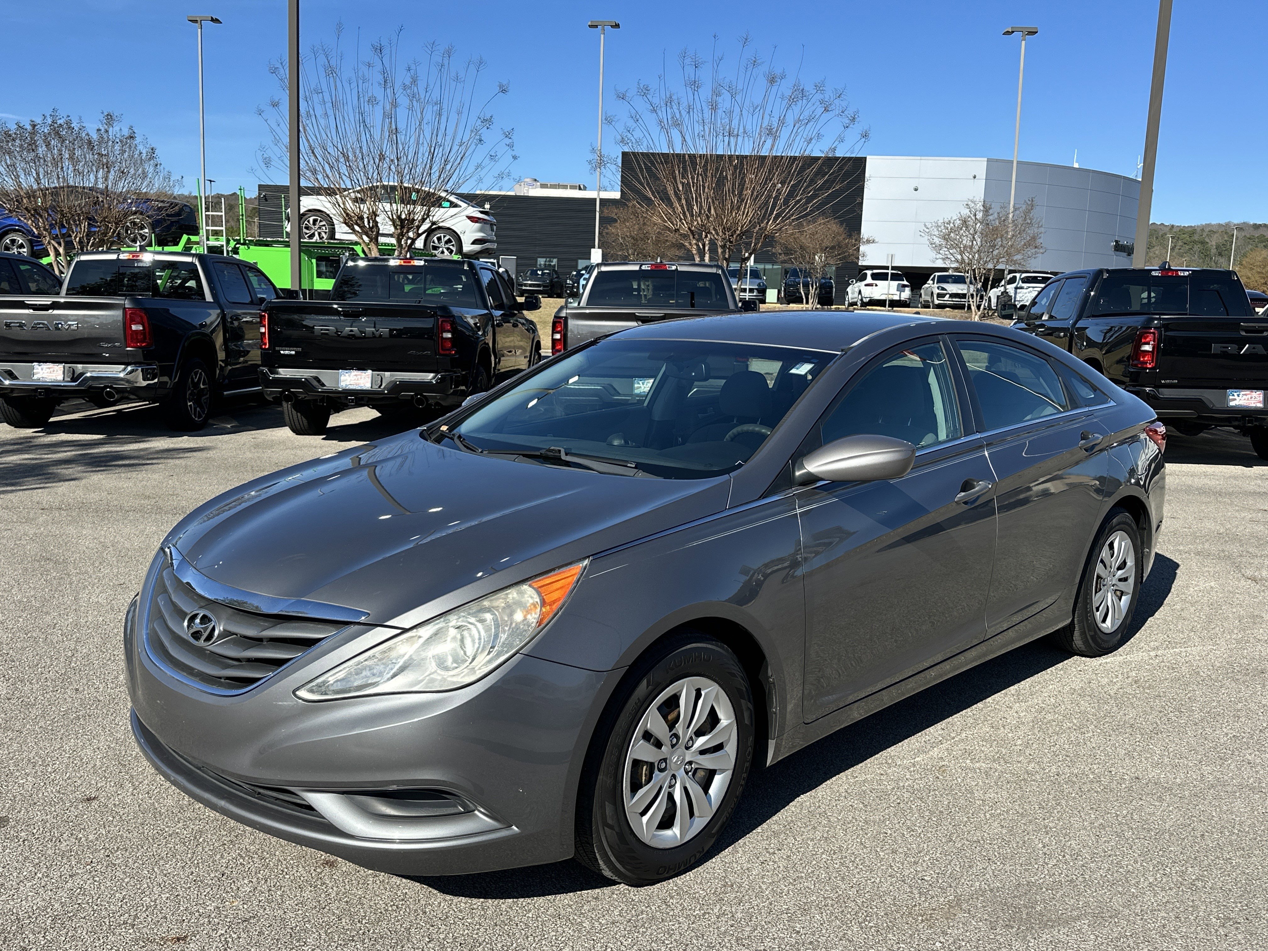 Used 2011 Hyundai Sonata GLS image 3