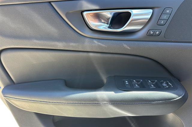 Certified 2025 Volvo S60 B5 Plus FWD image 10