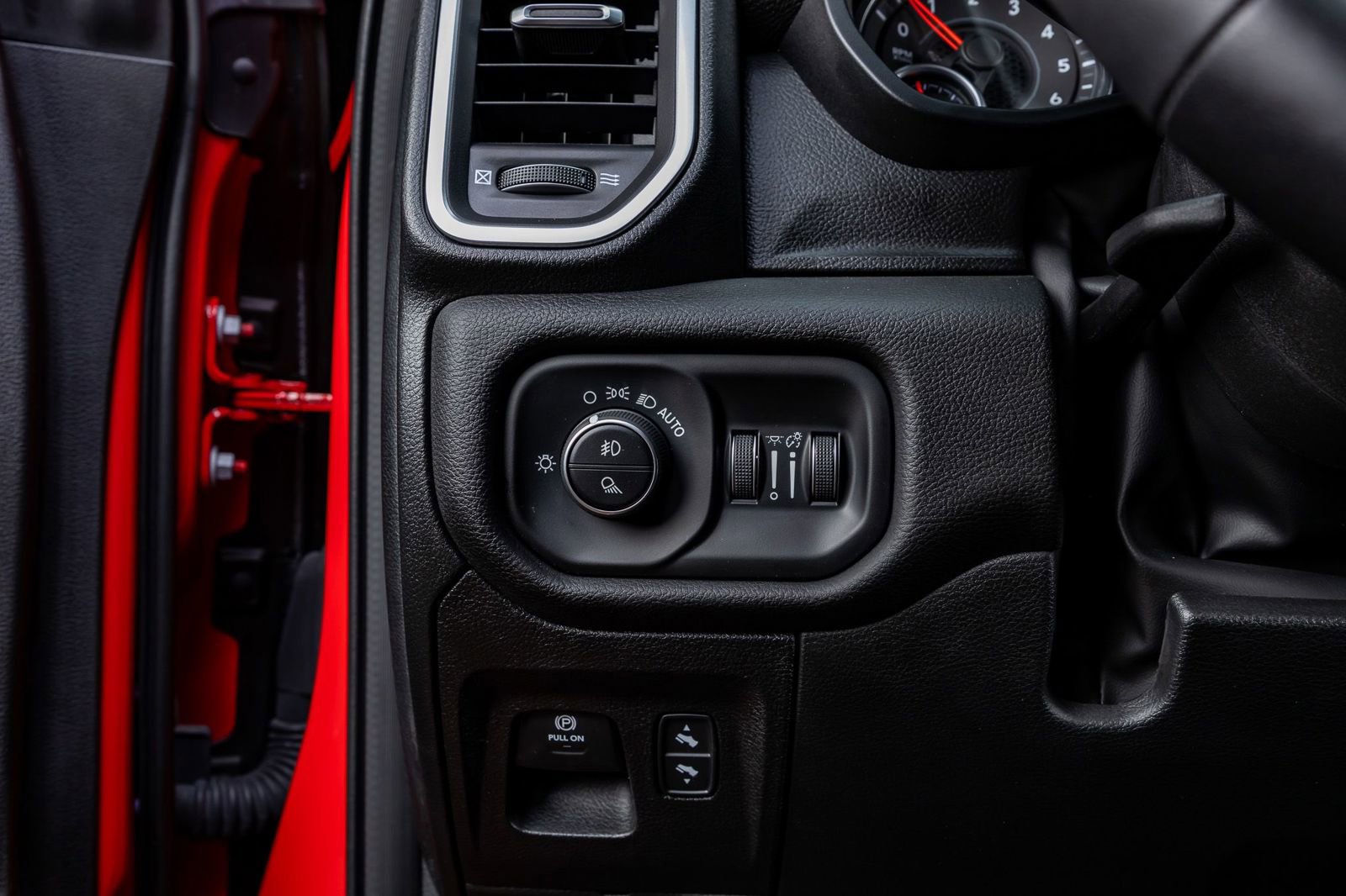 Used 2025 RAM 1500 Lone Star image 22