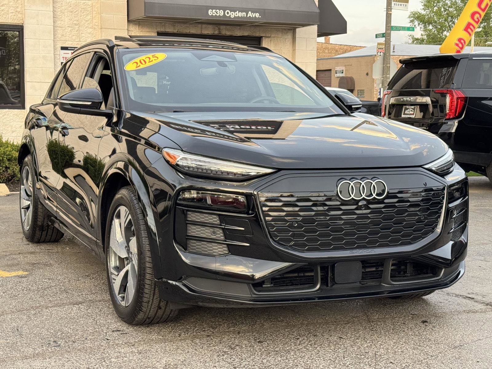 Used 2025 Audi Q6 e-tron Prestige w/ Black Warm Weather Package AWD/4WD image 12