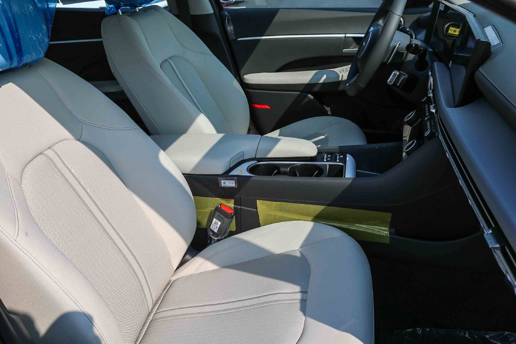 Certified 2026 Hyundai Sonata SEL AWD/4WD image 16
