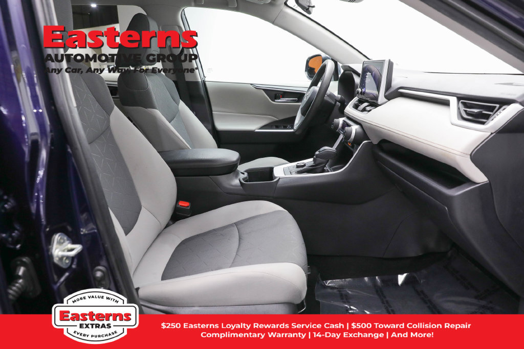 Used 2024 Toyota RAV4 XLE AWD/4WD image 24