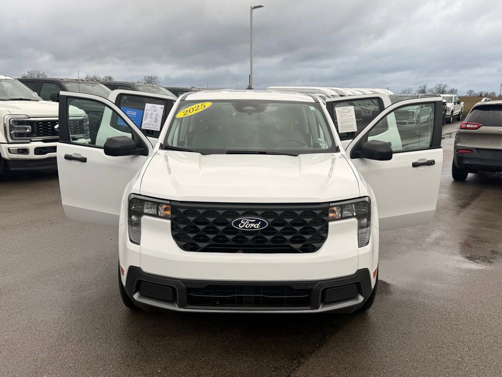 Used 2025 Ford Maverick XLT image 37