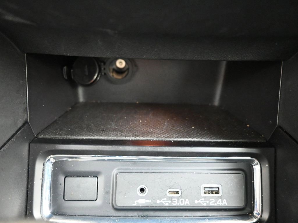 Certified 2024 Subaru Ascent Premium w/ Convenience Package image 34