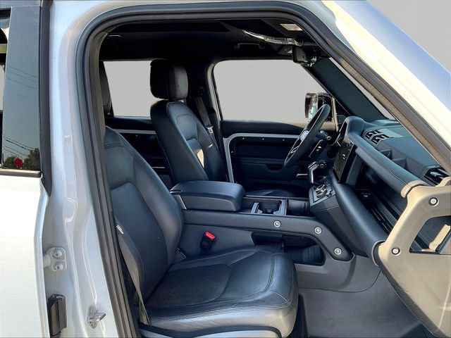 Used 2023 Land Rover Defender 110 V8 AWD/4WD image 31