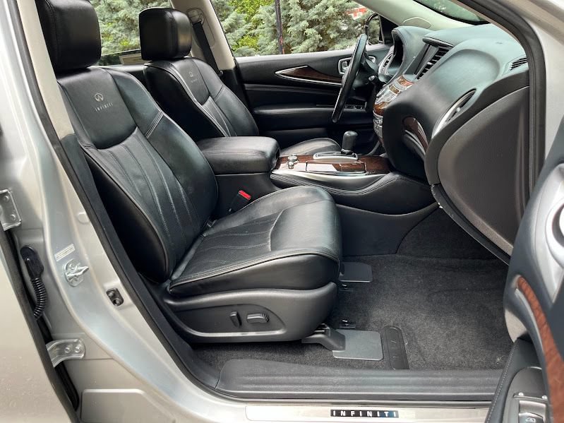 Used 2013 INFINITI JX35 AWD w/ Premium Pkg image 37