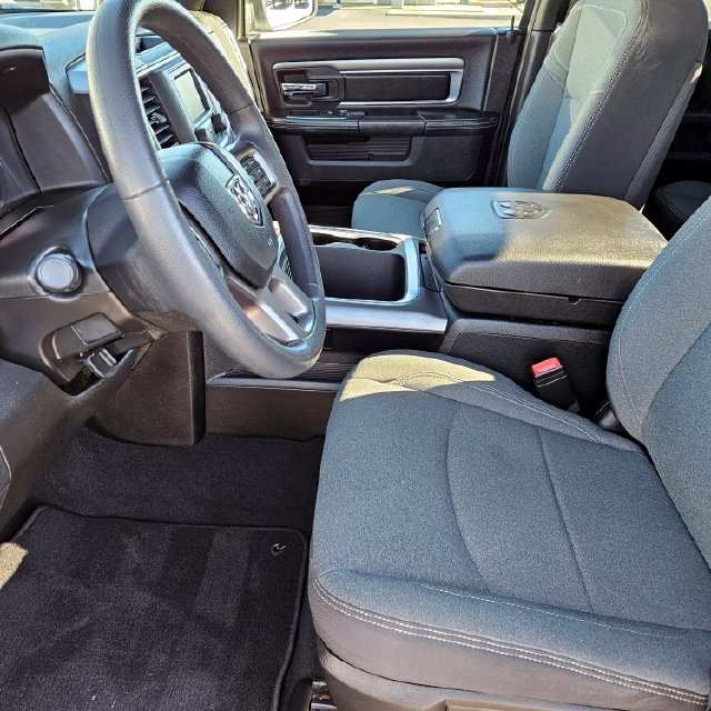Used 2022 RAM 1500 Warlock AWD/4WD image 16
