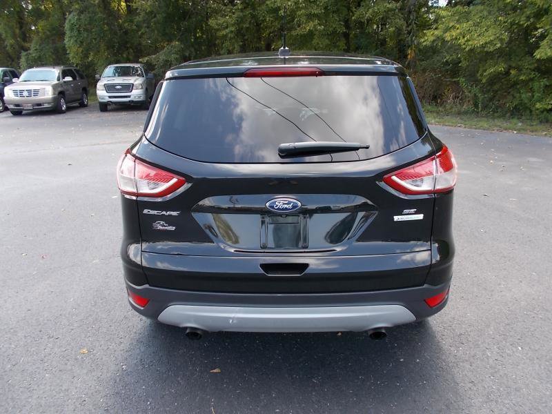 Used 2015 Ford Escape SE FWD image 15