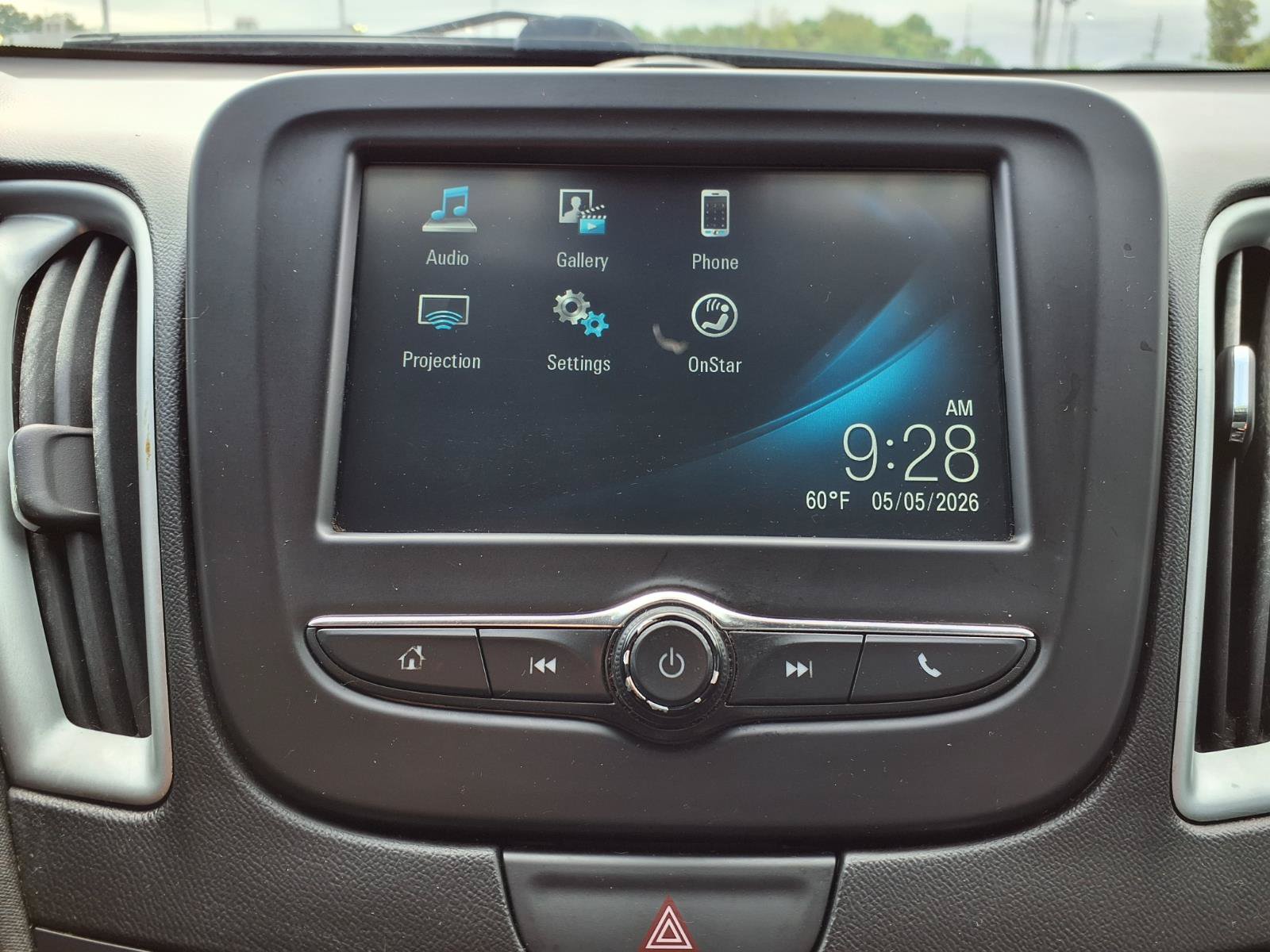 Used 2018 Chevrolet Malibu LS FWD image 5