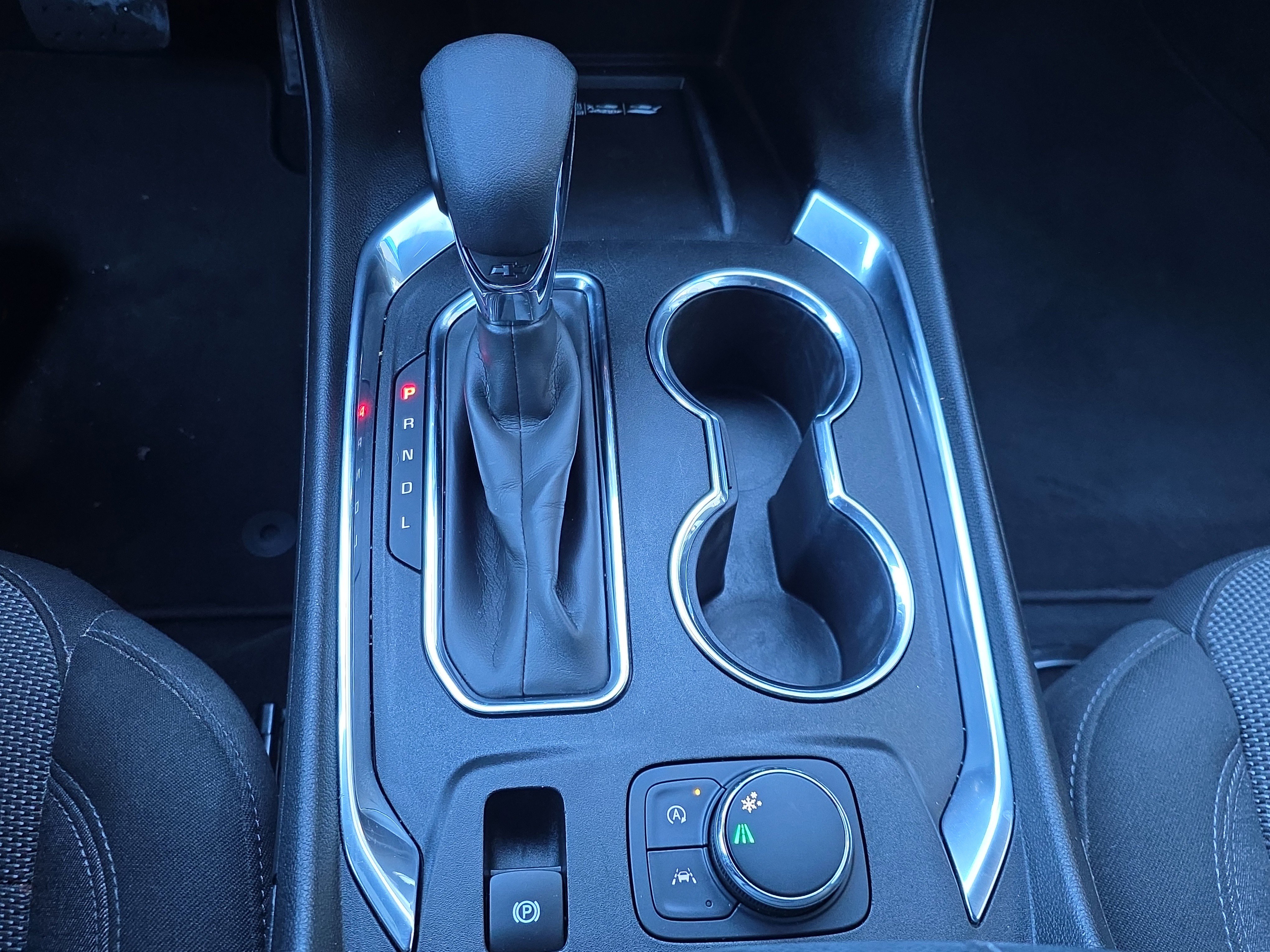 Used 2023 Chevrolet Traverse LT image 28