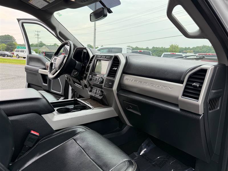 Used 2019 Ford F250 Lariat w/ Lariat Value Package AWD/4WD image 13