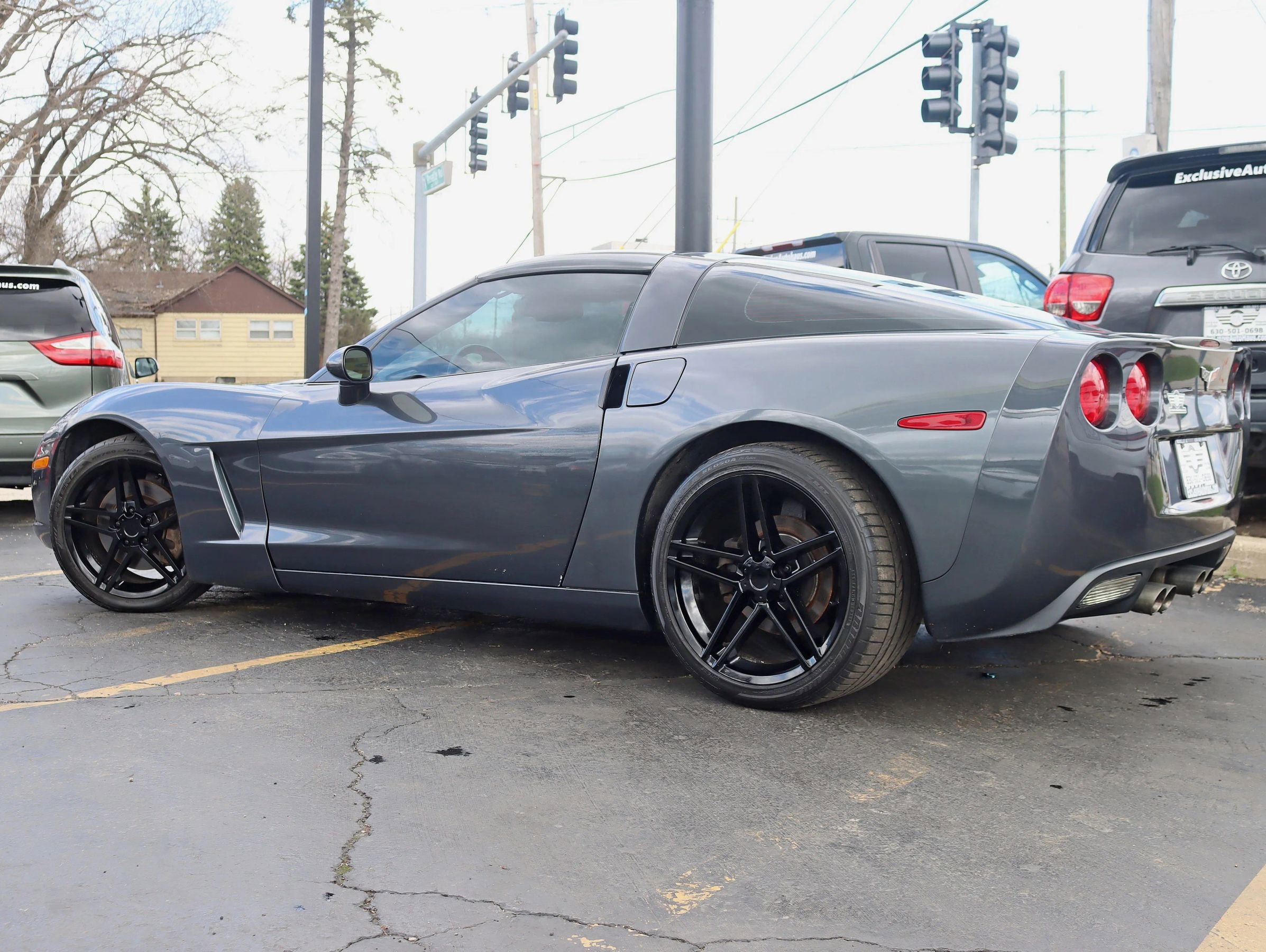 Used 2010 Chevrolet Corvette Coupe w/ Roof Package image 11