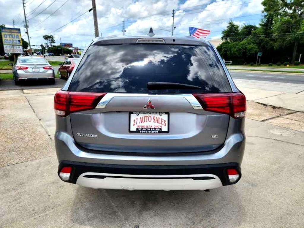 Used 2020 Mitsubishi Outlander SE image 6