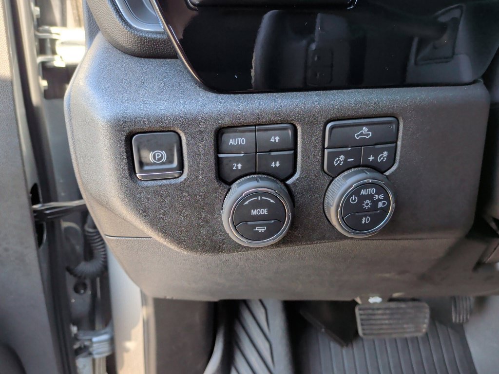Used 2025 Chevrolet Silverado 1500 RST w/ Texas Edition Plus AWD/4WD image 15