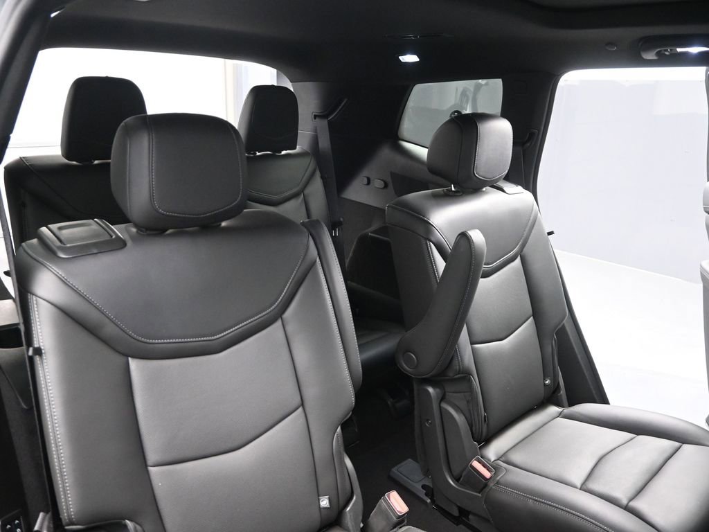 Certified 2025 Cadillac XT6 Premium Luxury image 15