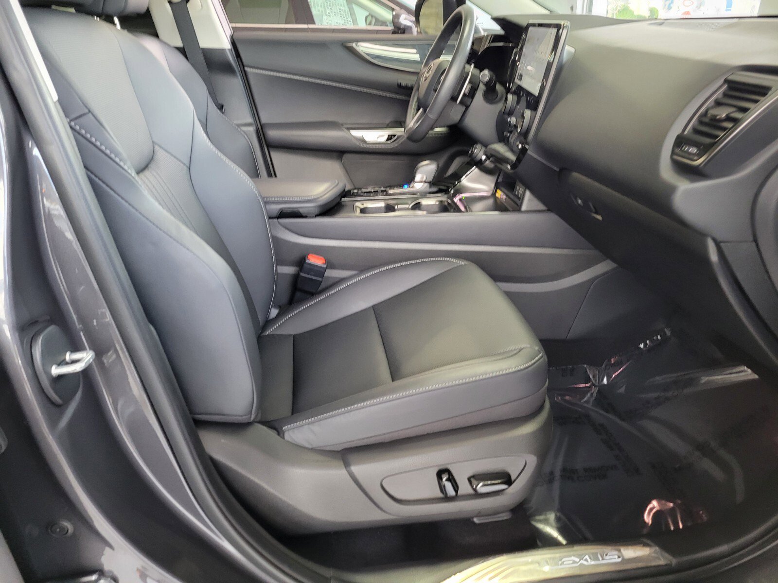 Certified 2025 Lexus NX 350 AWD w/ Premium Package image 16