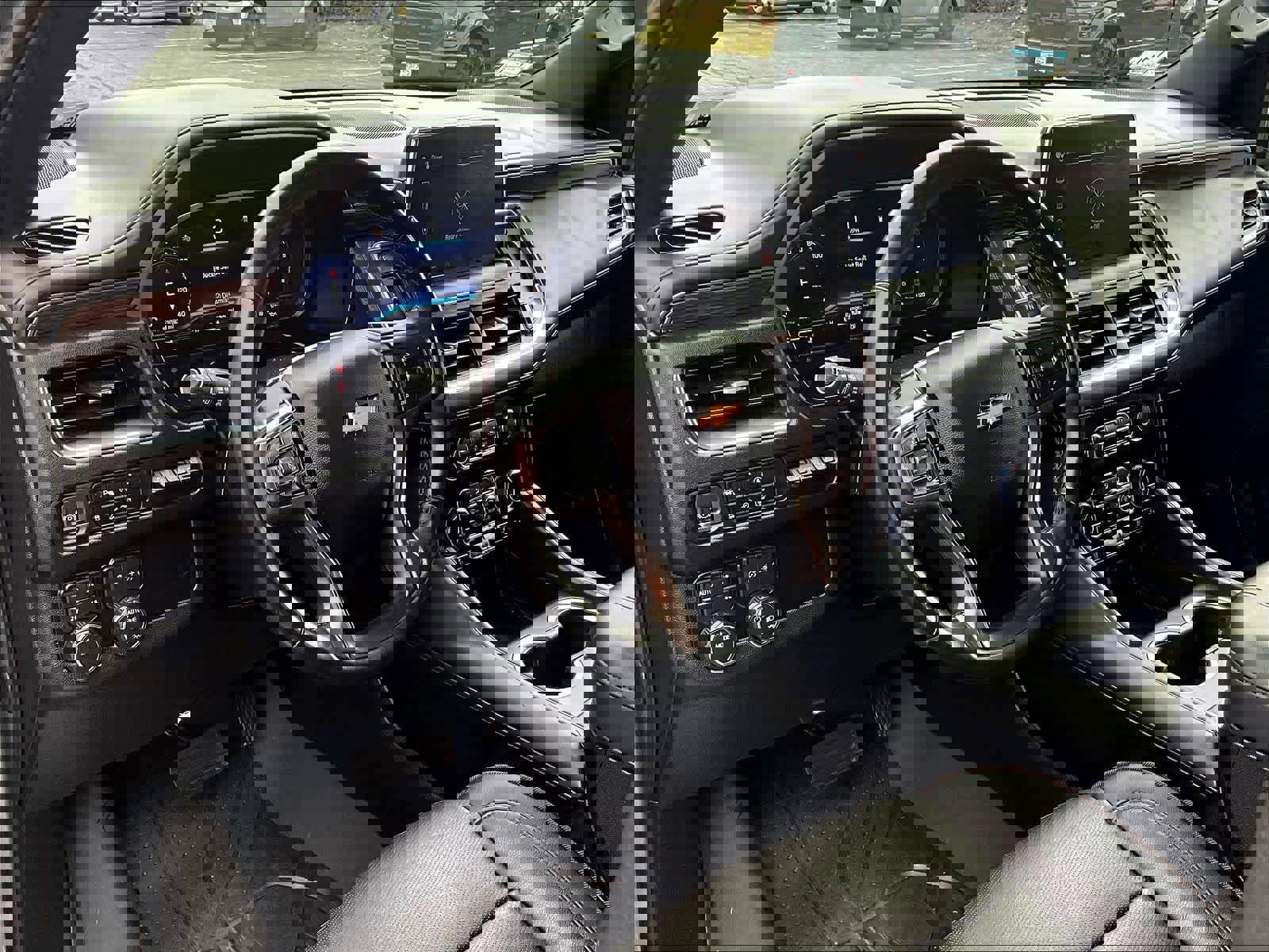 Used 2023 Chevrolet Tahoe High Country w/ Premium Package 2 image 8