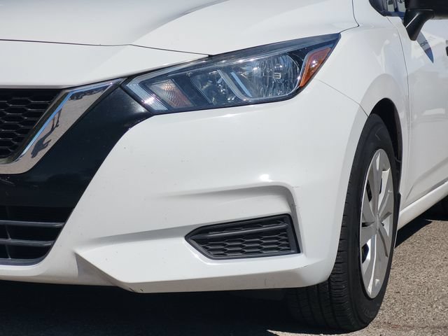 Used 2020 Nissan Versa S FWD image 4