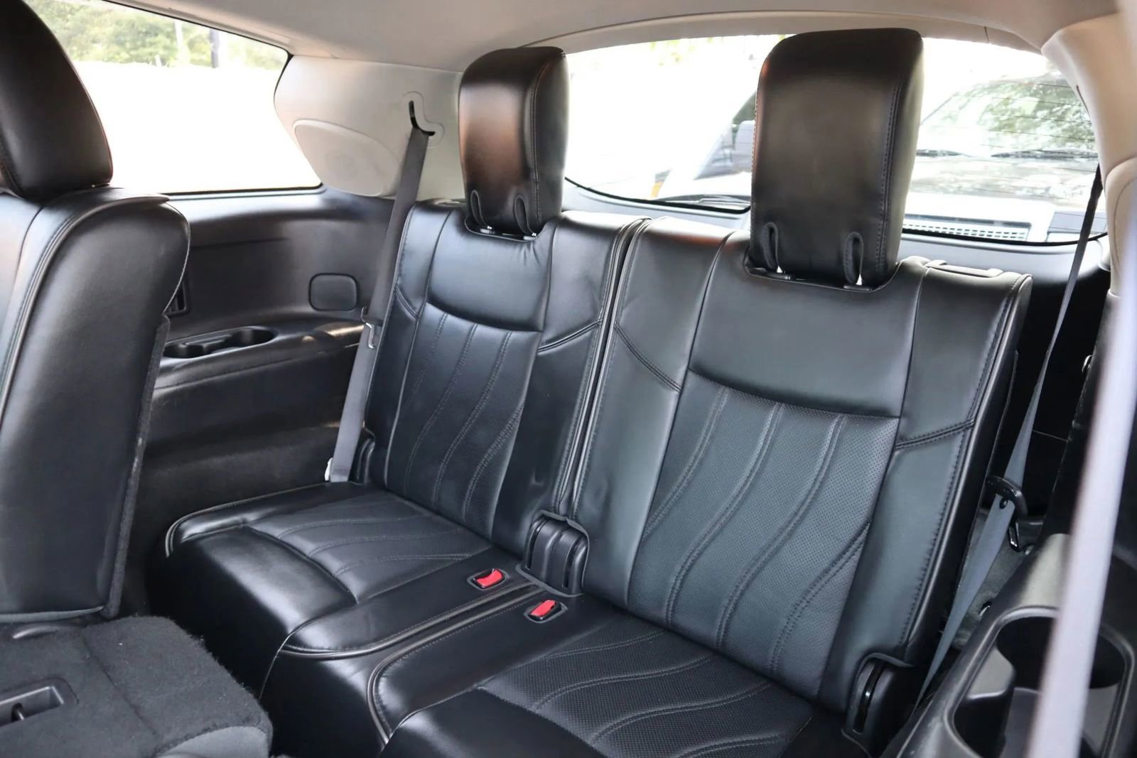 Used 2013 INFINITI JX35 AWD w/ Premium Pkg image 13