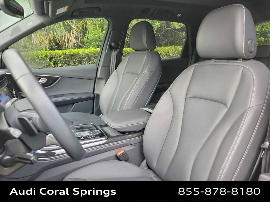 Certified 2025 Audi Q7 2.0T Premium Plus AWD/4WD image 19