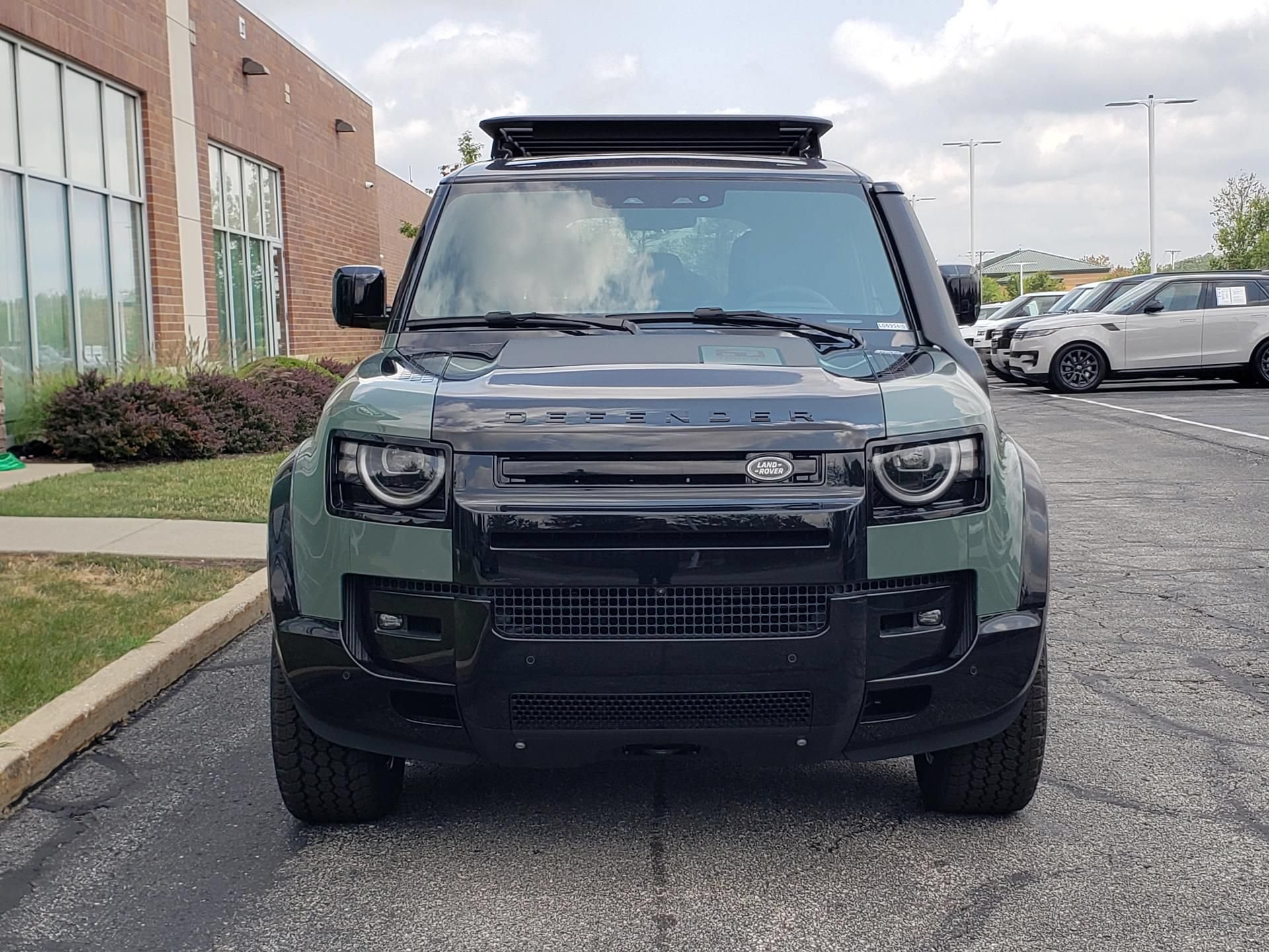New 2026 Land Rover Defender 110 AWD/4WD image 2