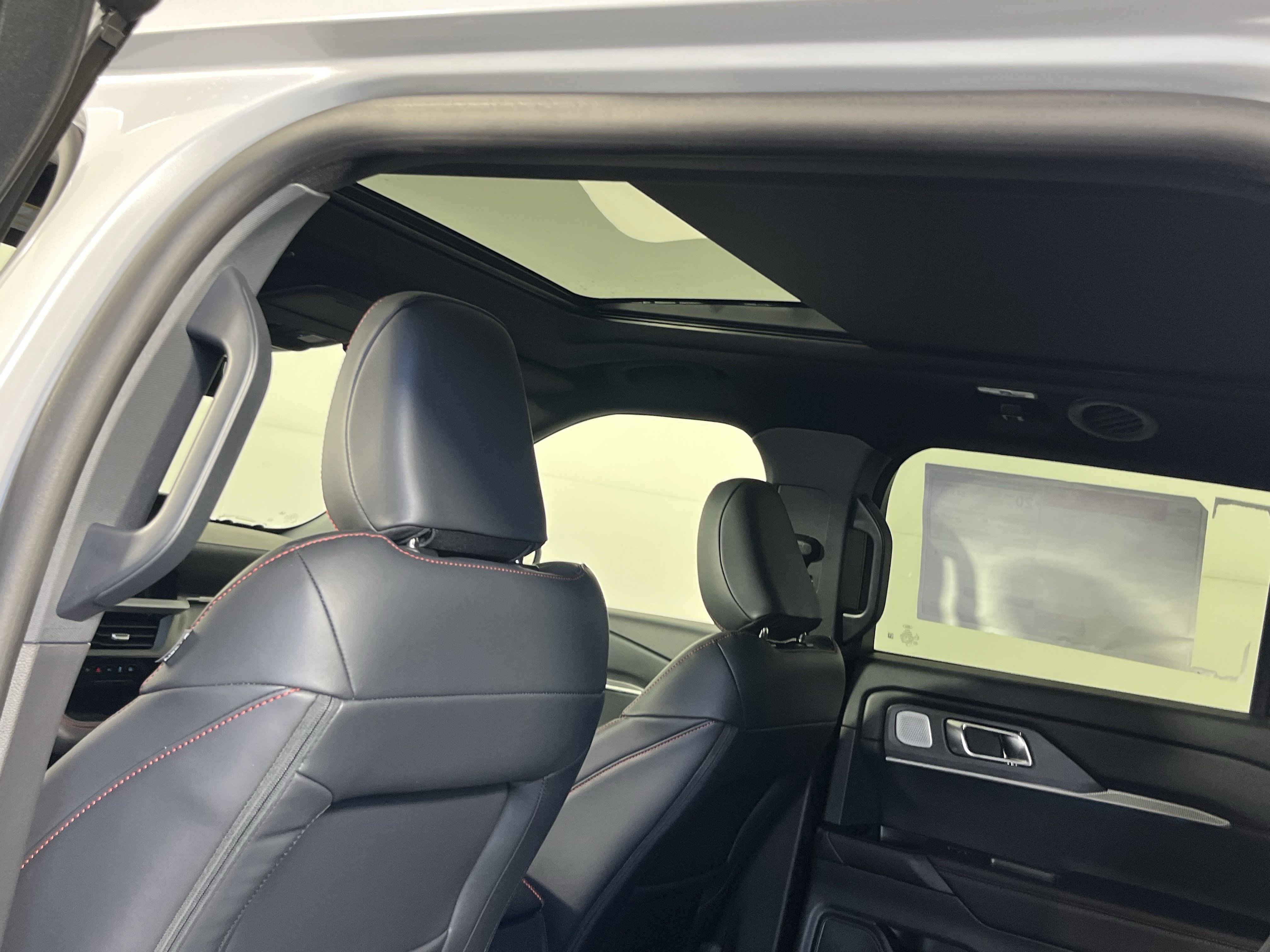 New 2026 Ford Explorer ST w/ Sun And Sound Package AWD/4WD image 15