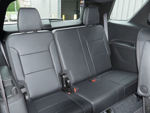 Used 2022 Chevrolet Traverse LT w/ LT Premium Package image 25