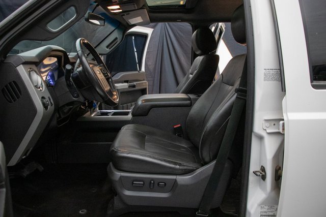 Used 2015 Ford F350 Lariat w/ Lariat Ultimate Package image 26