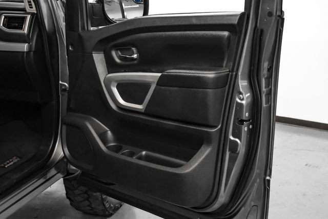 Used 2019 Nissan Titan PRO-4X AWD/4WD image 42