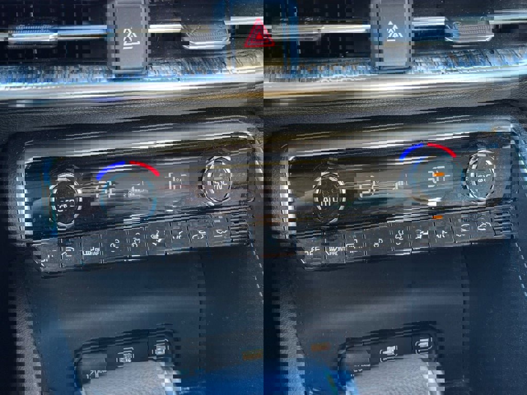 Used 2021 Kia K5 EX w/ EX Premium Package image 24