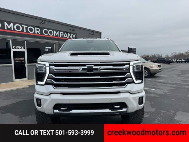 Used 2024 Chevrolet Silverado 2500 High Country w/ High Country Premium Package image 8