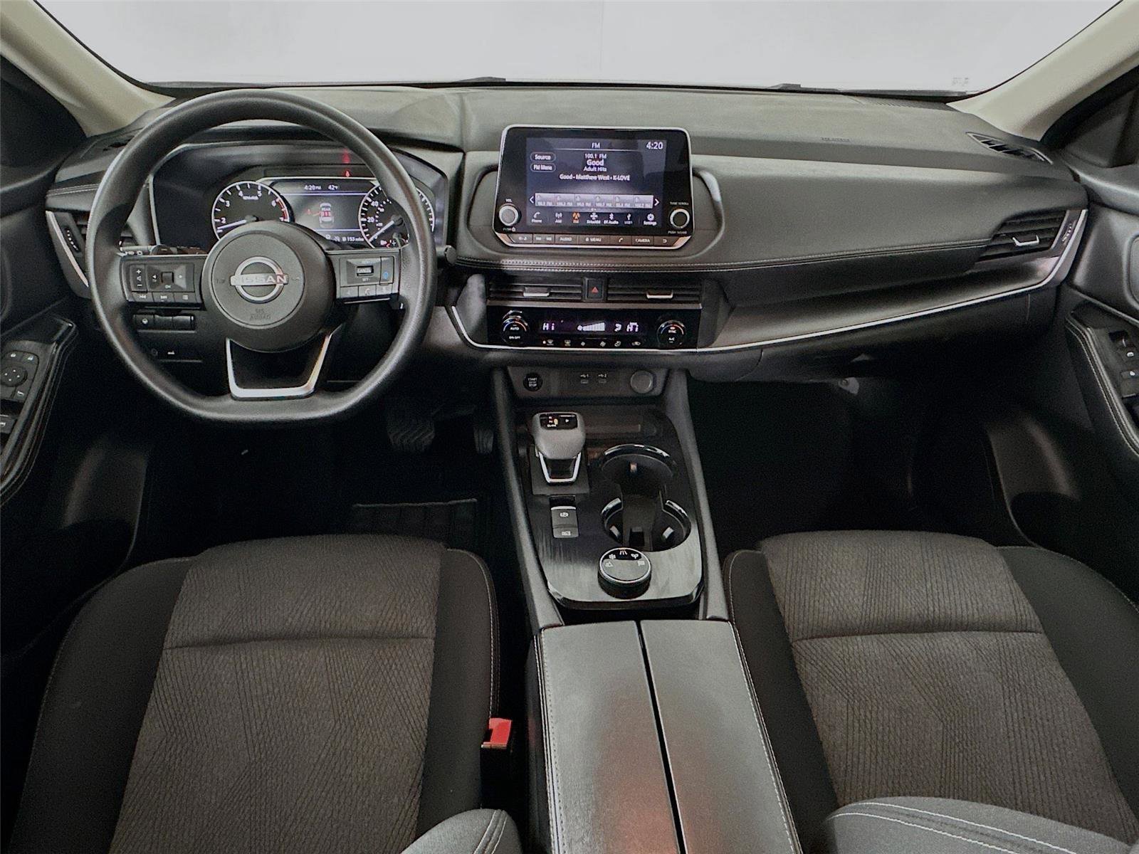 Used 2024 Nissan Rogue SV image 29