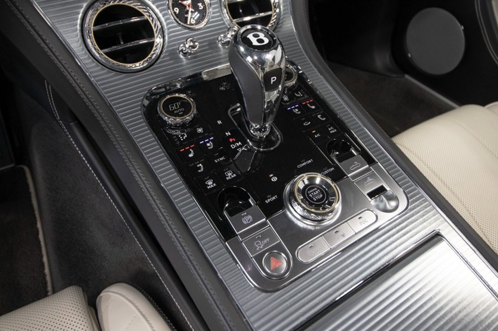 Used 2021 Bentley Continental GT image 34