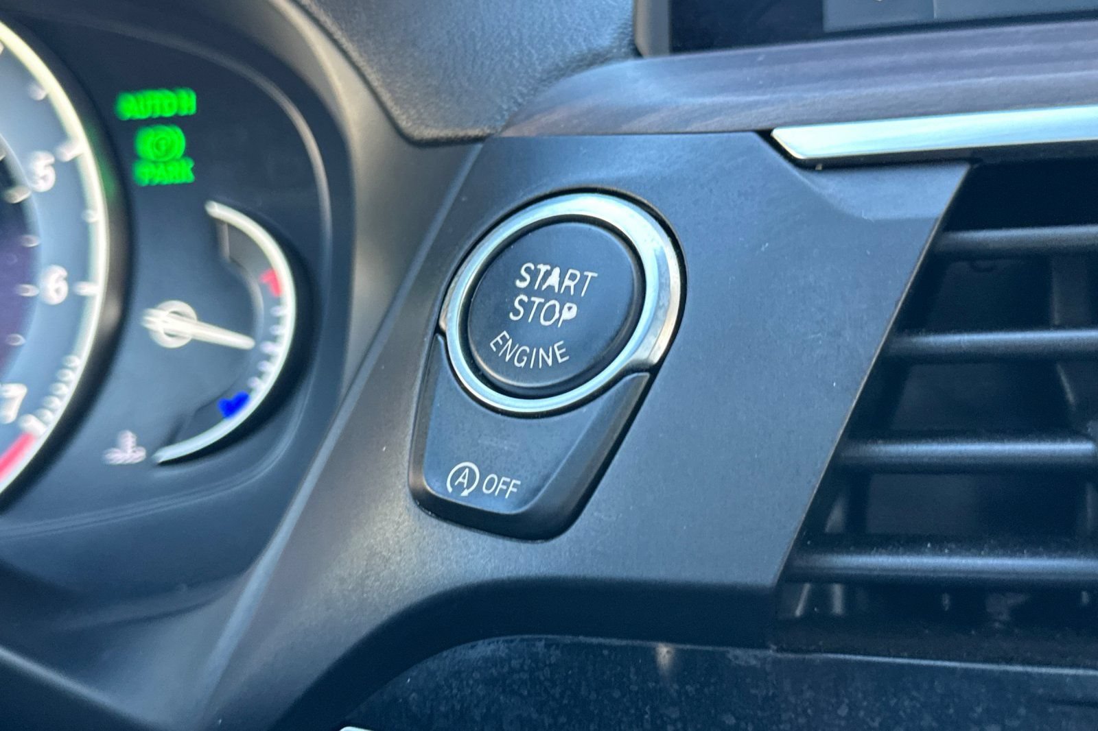Used 2019 BMW X3 sDrive30i w/ Convenience Package RWD image 22