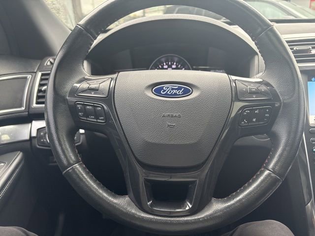 Used 2017 Ford Explorer Sport w/ Equipment Group 401A AWD/4WD image 18