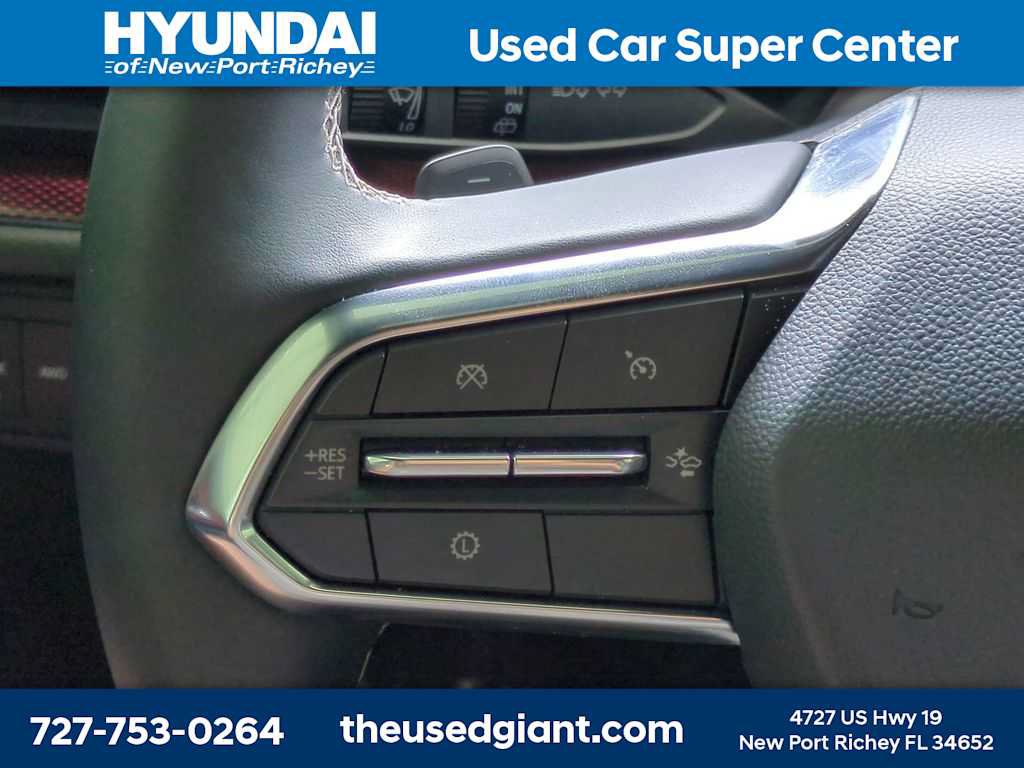 Used 2026 Chevrolet Traverse Z71 w/ LPO, Floor Liner Package AWD/4WD image 30
