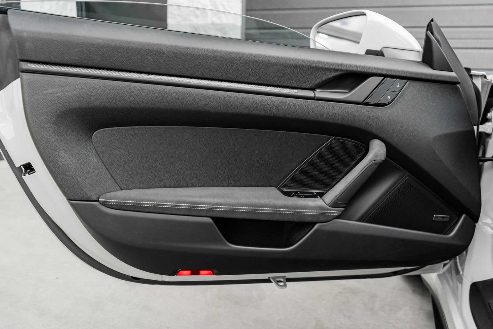 Used 2024 Porsche 911 GT3 RWD image 23