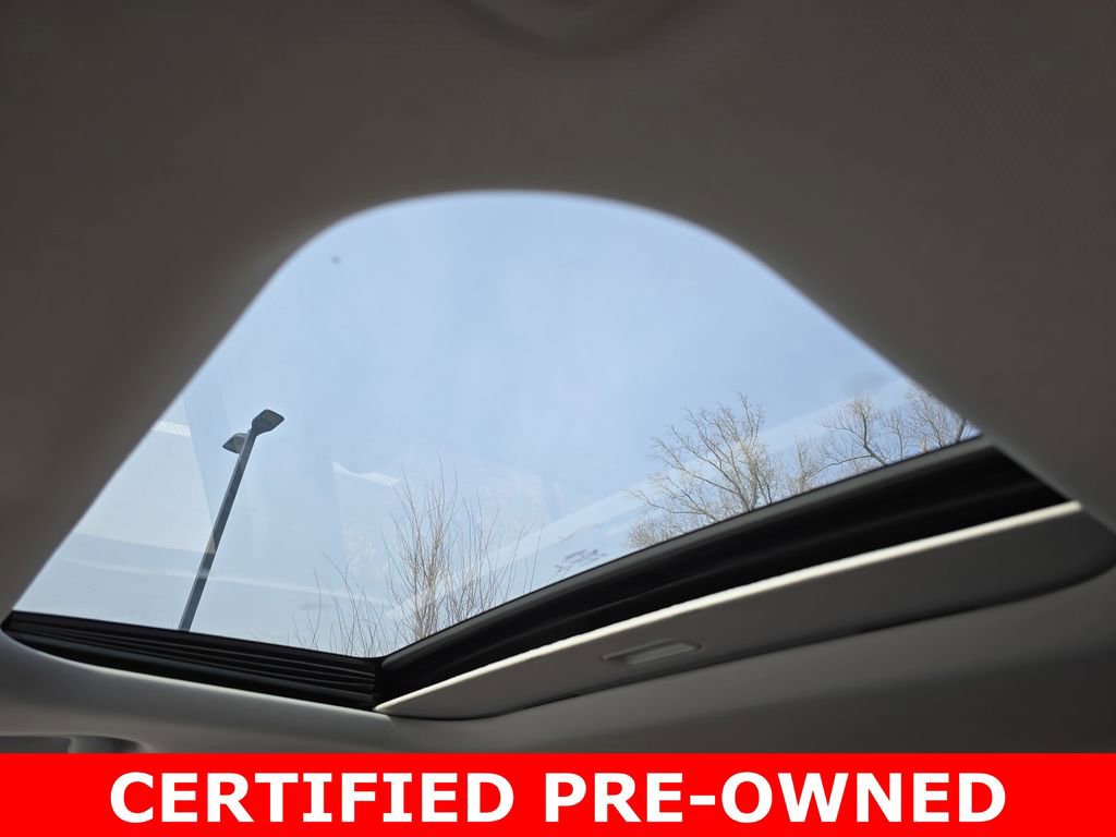 Used 2023 Jeep Grand Cherokee Laredo image 30