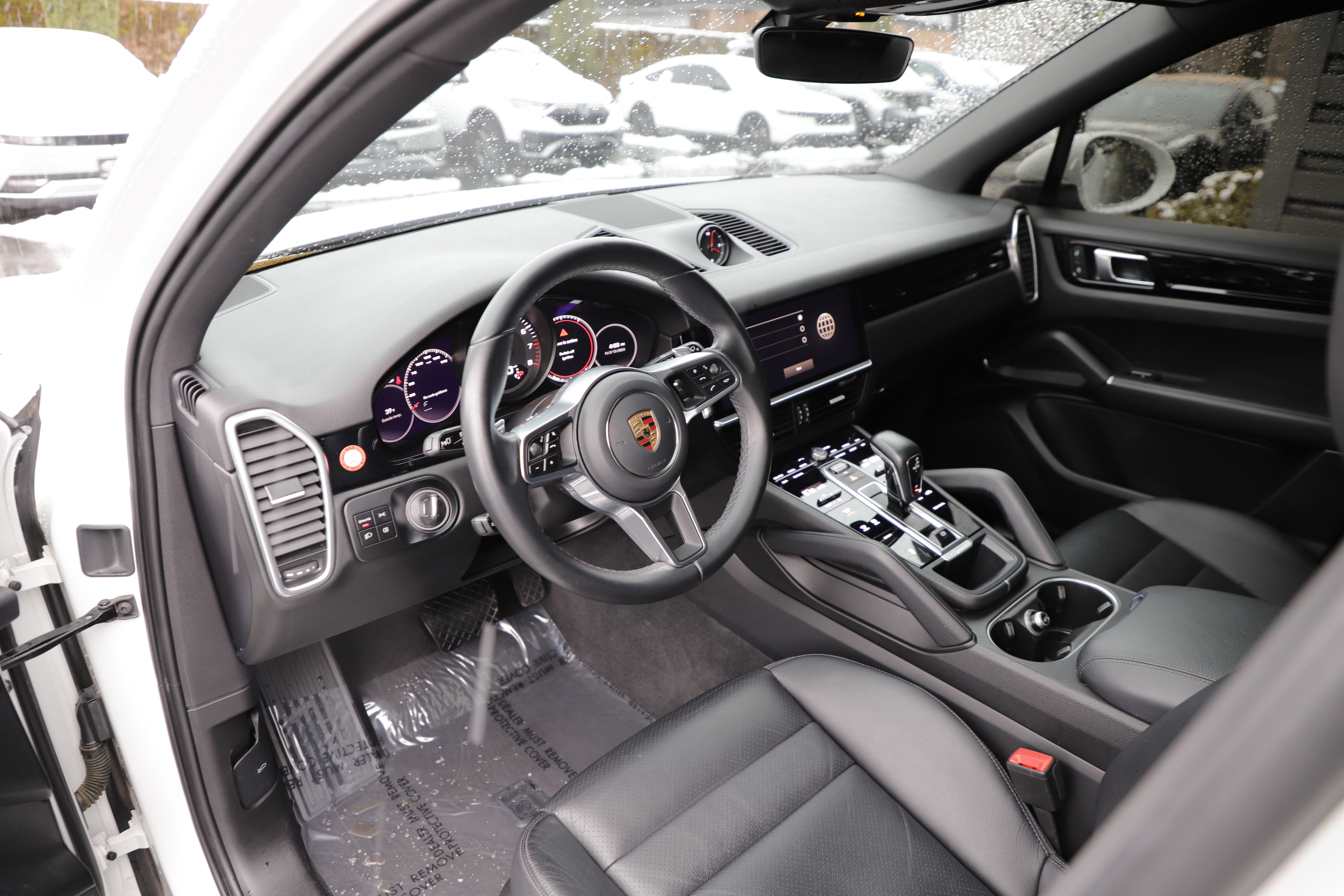Used 2023 Porsche Cayenne image 17